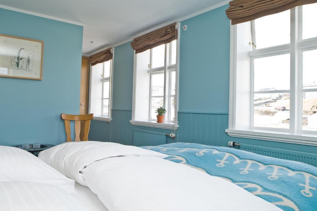 Hotel Egilsen Стиккісгоульмюр Номер фото